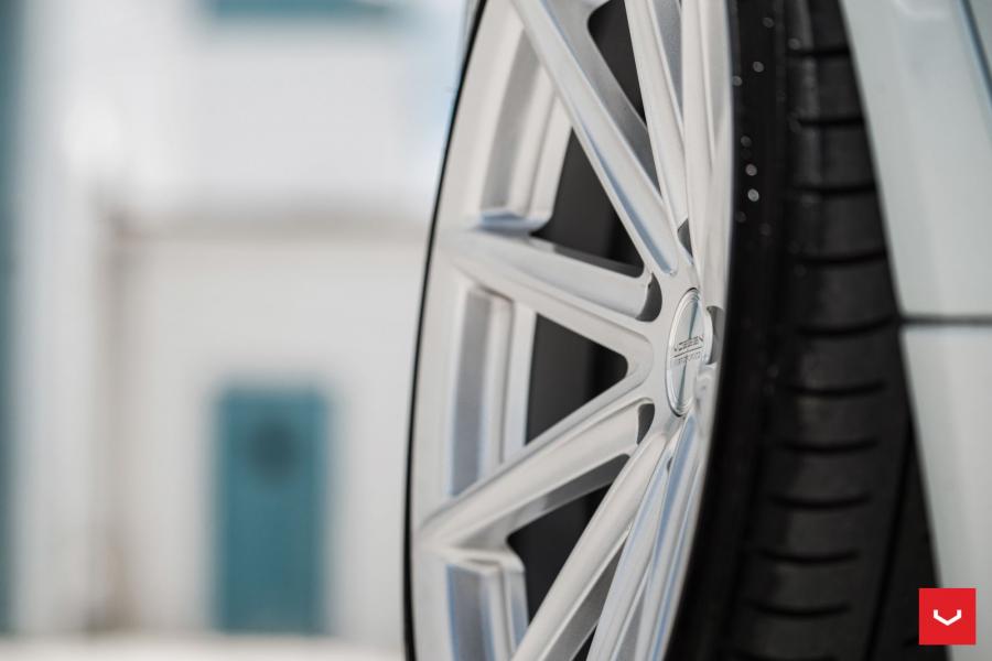 Колеса BMW M3 Sedan on Vossen Wheels (VFS10) 2017 года  (фото 10 из 17)